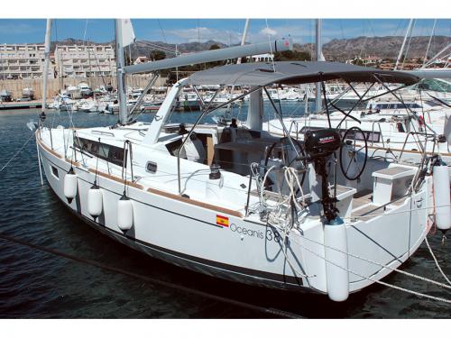 Segelboot Oceanis 381 Yachtcharter in Yachthafen von Palma
